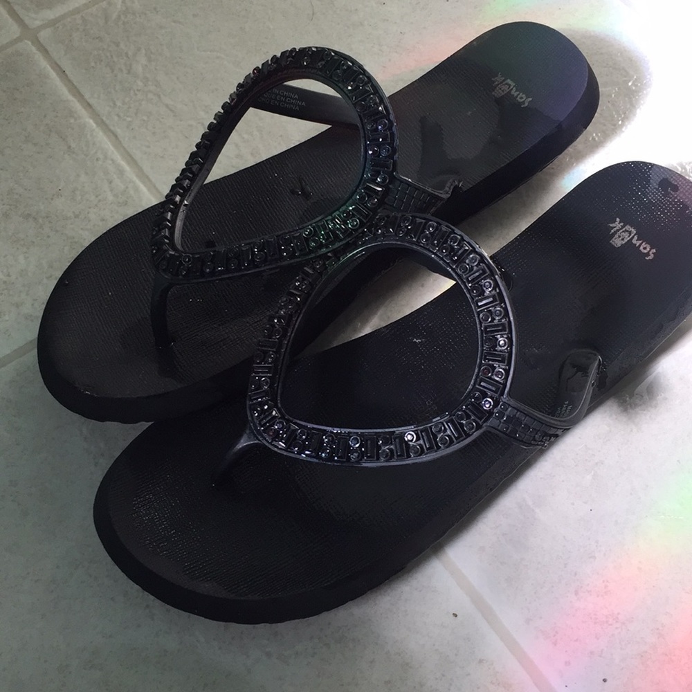 Sanuk sandals